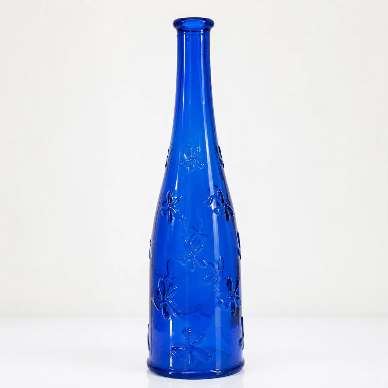 Blue glass bottle, Emma Dafnäs